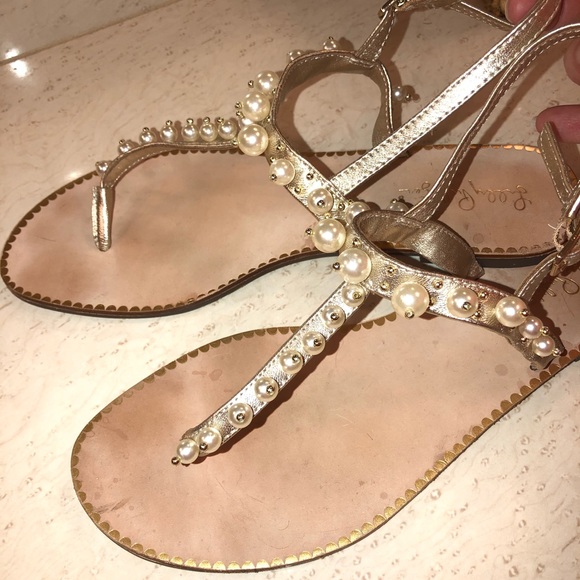 Lilly Pulitzer Shoes - Worn once Lilly Pulitzer pearl sandals